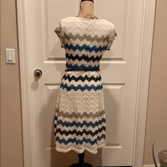 - Dress Barn cream multi color chevron print… - Picture 5 of 6
